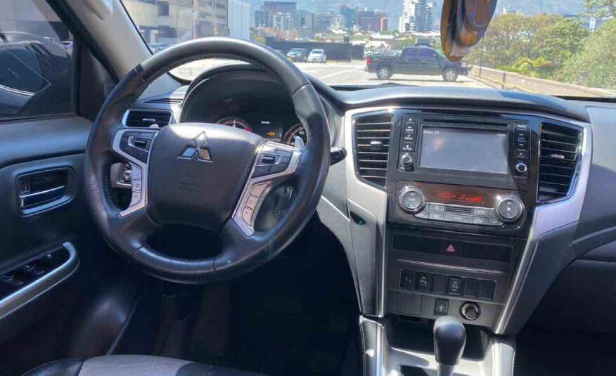 Mitsubishi L200 – Año 2022