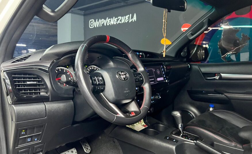 Toyota Hilux GR – Año 2022