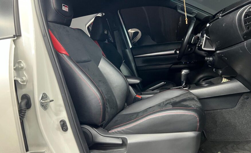 Toyota Hilux GR – Año 2022