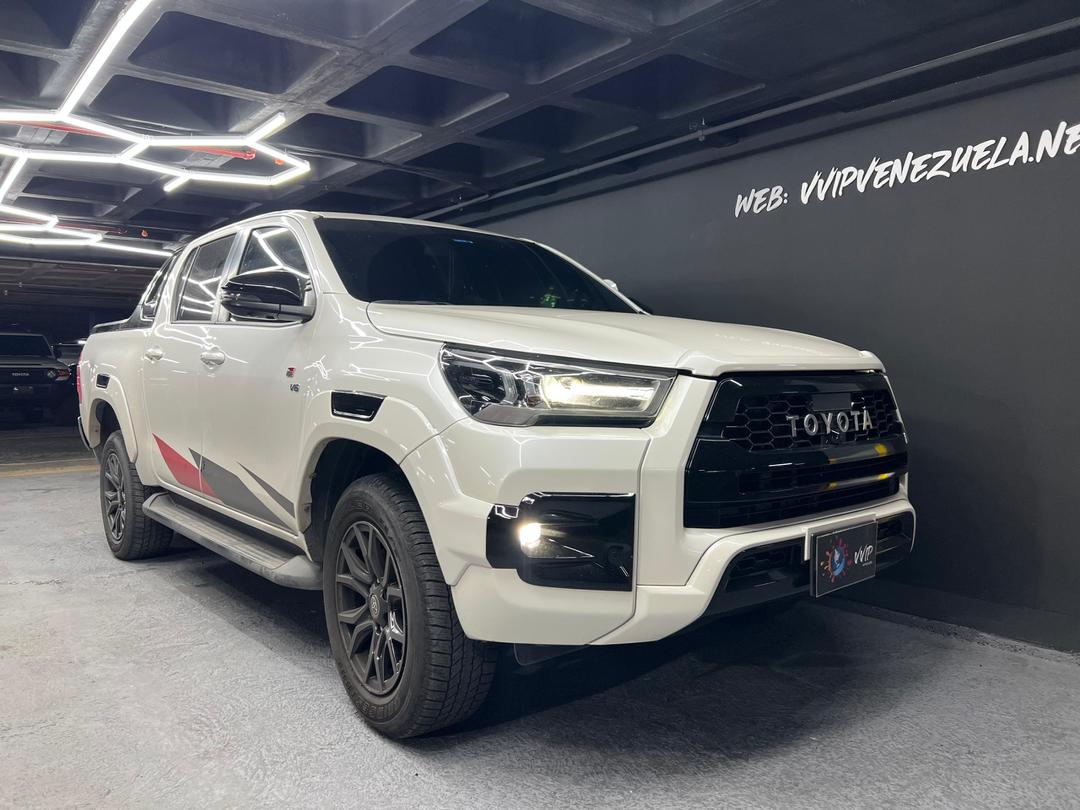 Toyota Hilux GR – Año 2022
