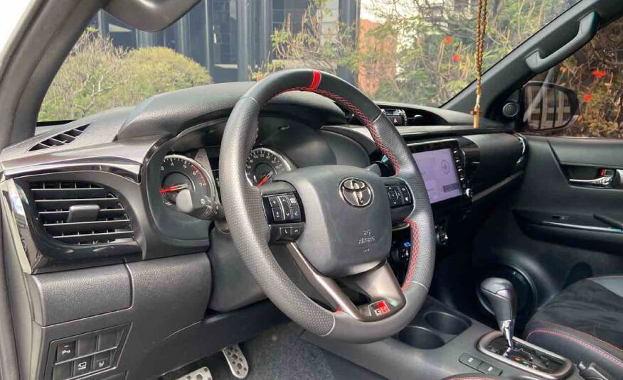 Toyota Hilux GR – Año 2022