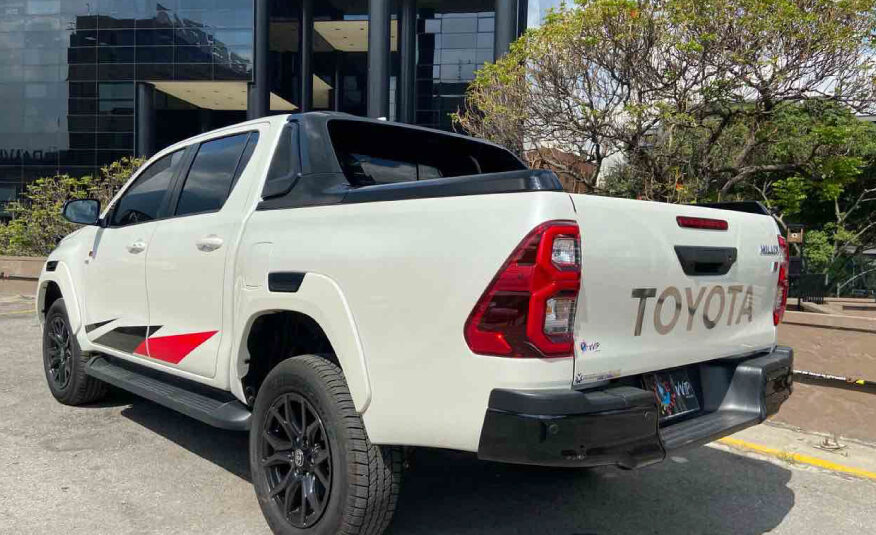 Toyota Hilux GR – Año 2022