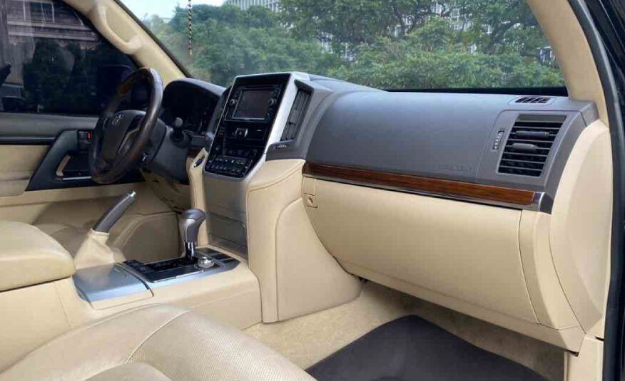 Toyota Land Cruiser V6 Blindada – Año 2016