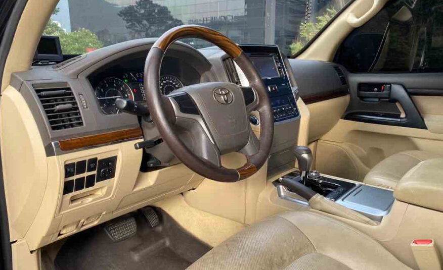 Toyota Land Cruiser V6 Blindada – Año 2016