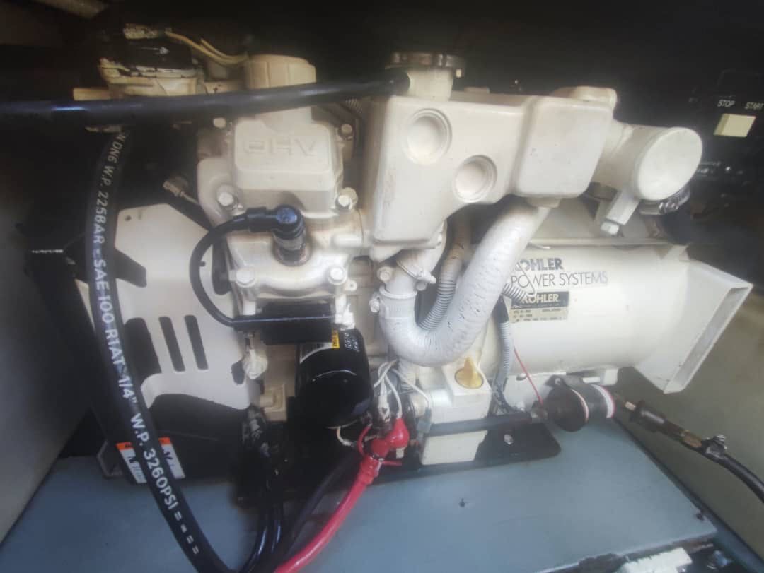 Sea Ray Sundancer 280 30 Pies – Año 2004