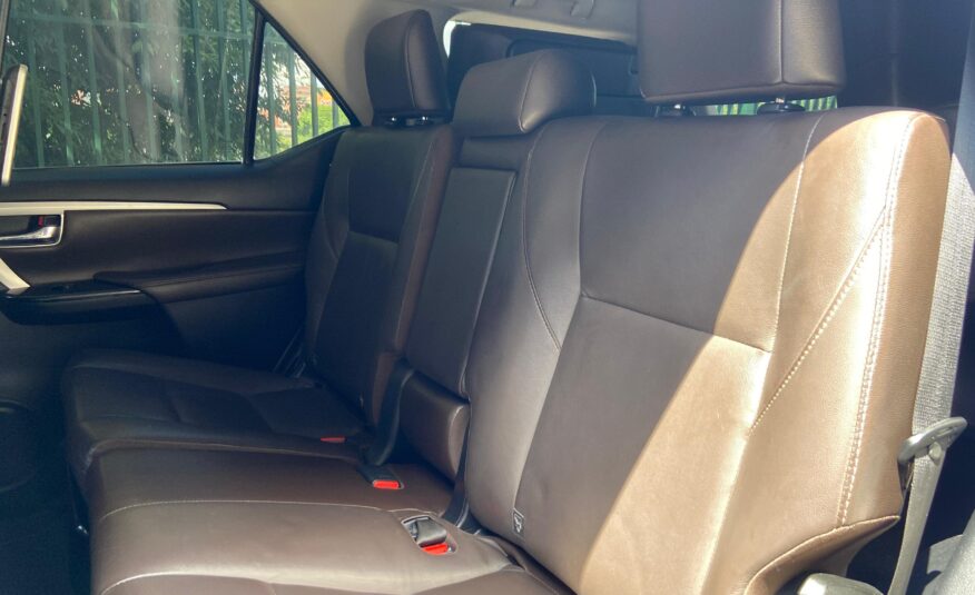 Toyota Fortuner VXR+ V6 – Año 2017
