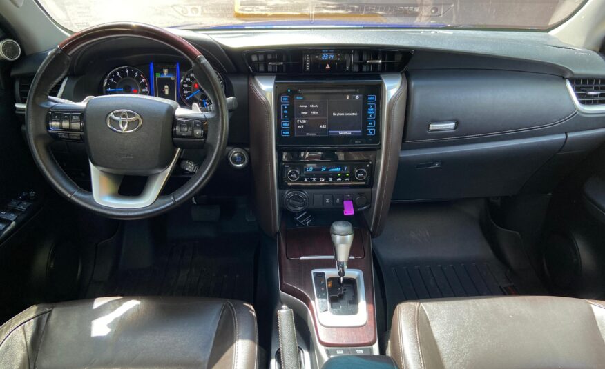 Toyota Fortuner VXR+ V6 – Año 2017