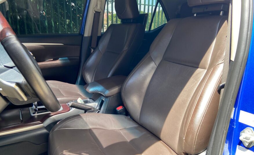 Toyota Fortuner VXR+ V6 – Año 2017