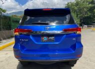 Toyota Fortuner VXR+ V6 – Año 2017