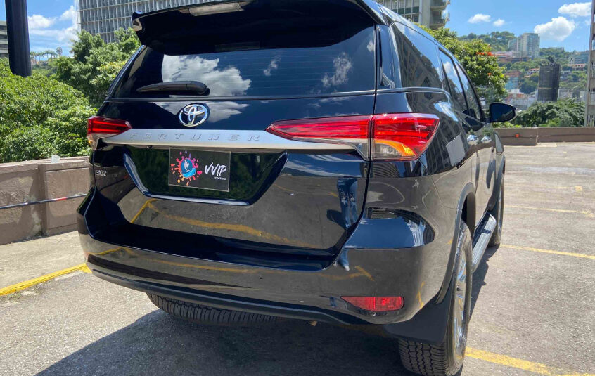 Toyota Fortuner 2.7L – Año 2024