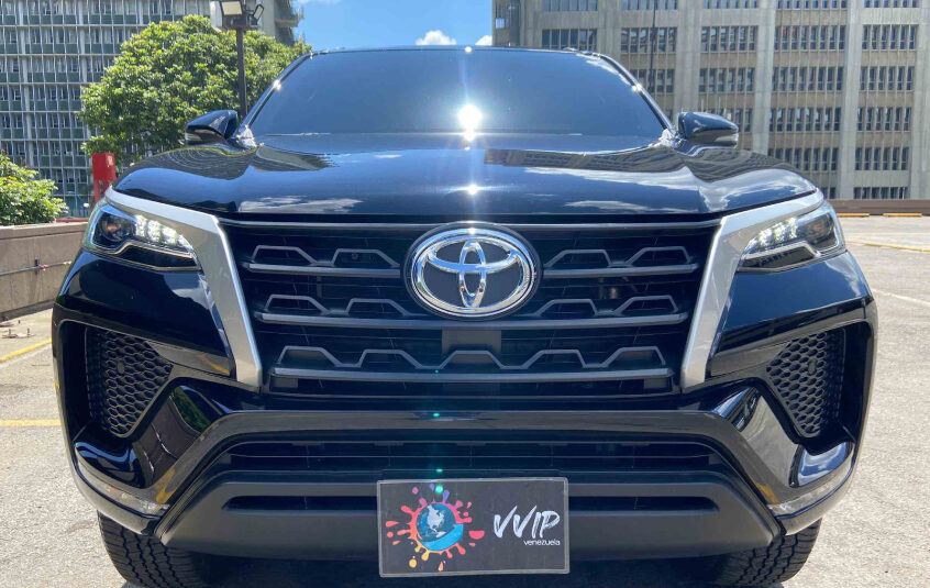 Toyota Fortuner 2.7L – Año 2024