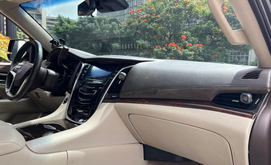 Cadillac Escalade V8 / 6.2L – Año 2018
