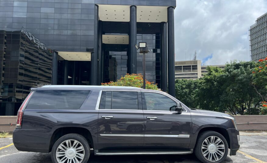 Cadillac Escalade V8 / 6.2L – Año 2018