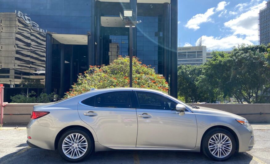 Lexus 350 Blindada Nivel III – Año 2016