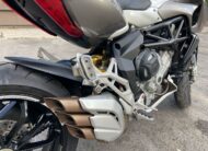 MV Agusta Stralade 800 – Año 2016