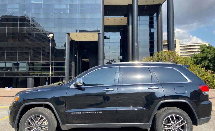 Jeep Grand Cherokee Limited V6 – Año 2022