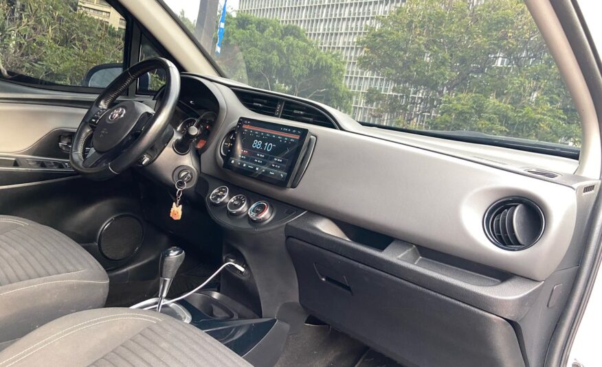 Toyota Yaris SE – Año 2015