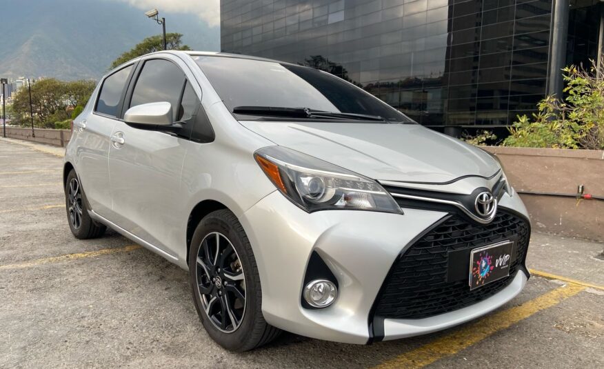 Toyota Yaris SE – Año 2015