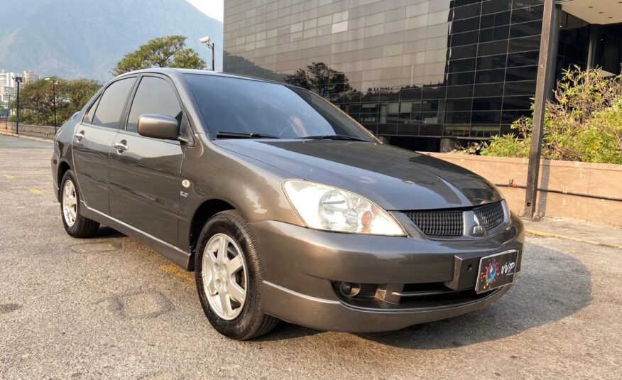 Mitsubishi Lancer Touring 2.0 – Año 2013