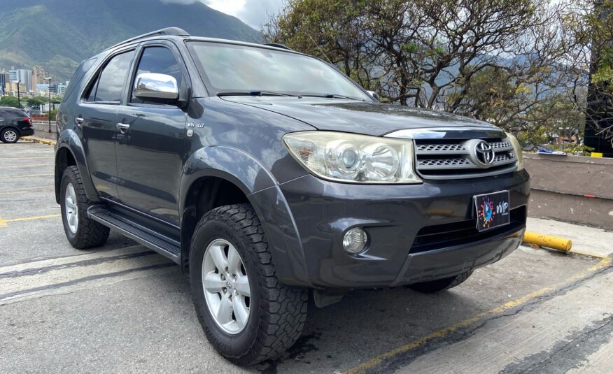 Toyota Fortuner Blindada – Año 2011