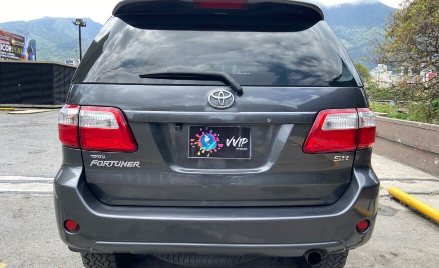 Toyota Fortuner Blindada – Año 2011