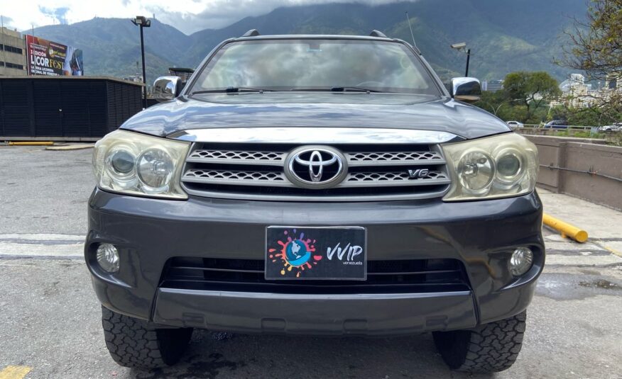 Toyota Fortuner Blindada – Año 2011