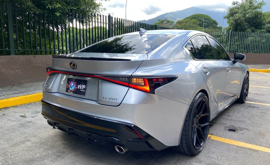 Lexus IS 350 FSport – Año 2021