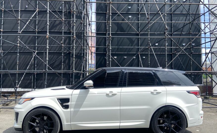 Land Rover Ranger Rover SVR – Año 2017