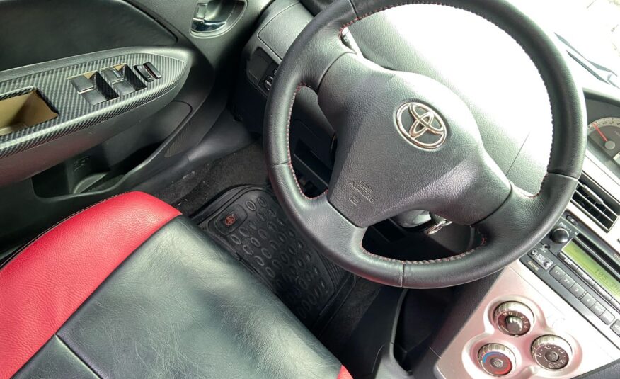 Toyota Yaris Belta – Año 2008
