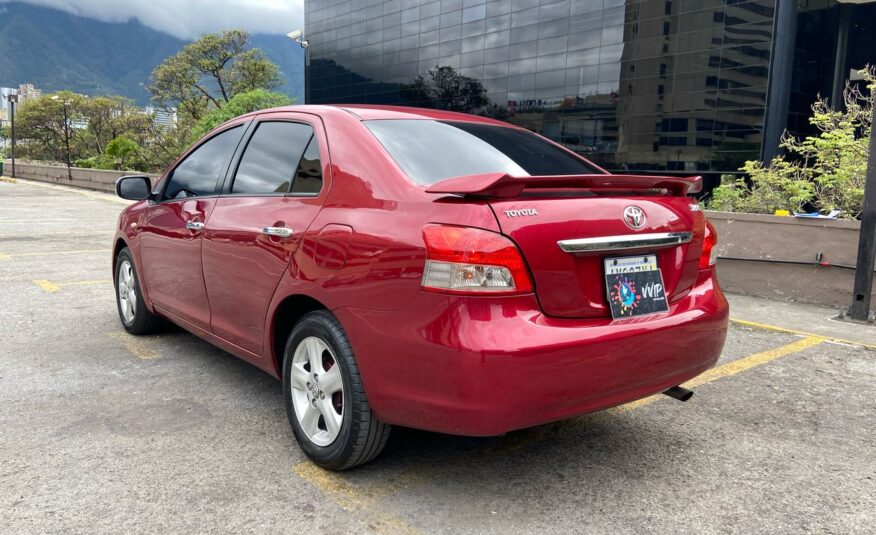 Toyota Yaris Belta – Año 2008