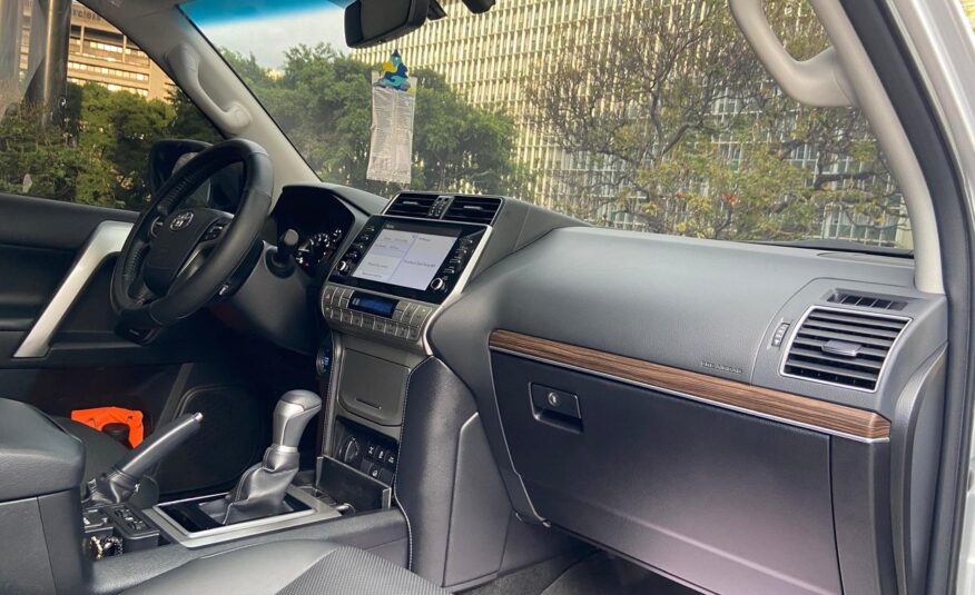 Toyota Prado VX – Año 2022