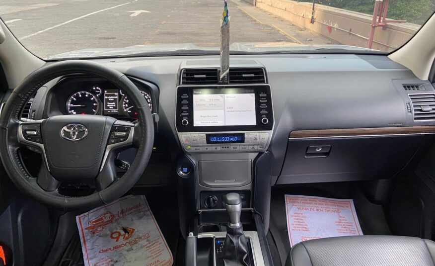 Toyota Prado VX – Año 2022