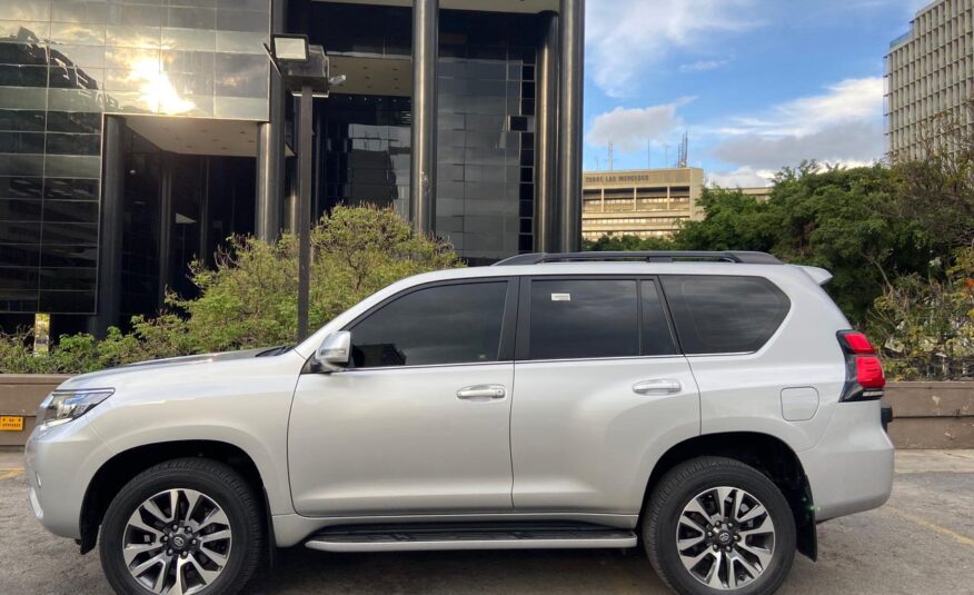 Toyota Prado VX – Año 2022