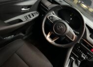 Toyota Yaris E – Año 2023