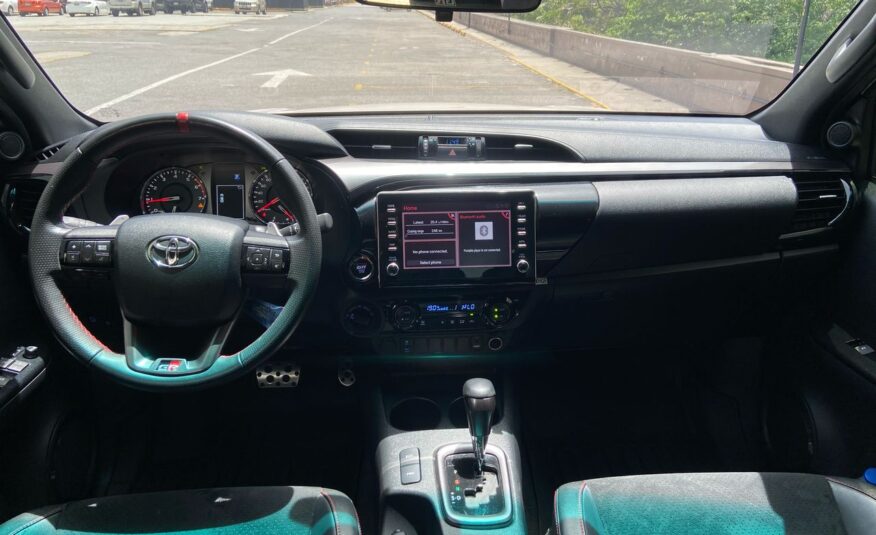 Toyota Hilux GR – Año 2022