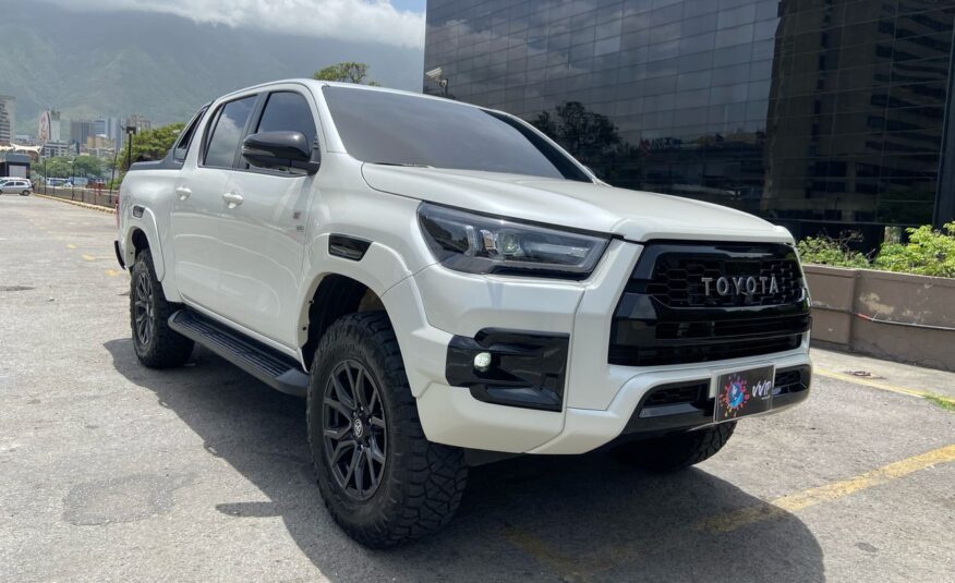 Toyota Hilux GR – Año 2022