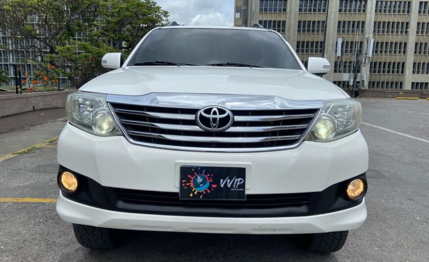 Toyota Fortuner – Año 2012