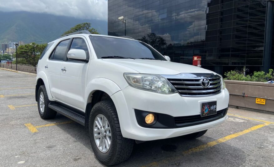Toyota Fortuner – Año 2012