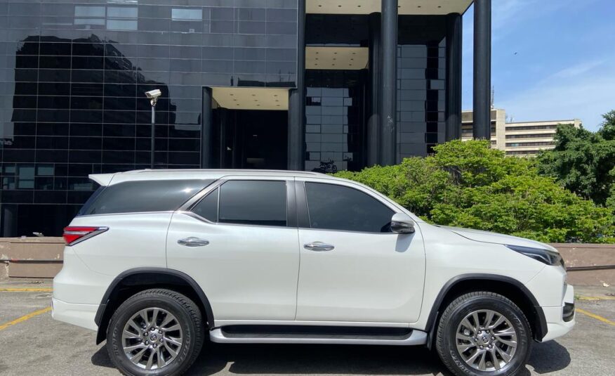 Toyota Fortuner VXR V6 – Año 2025