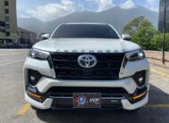 Toyota Fortuner VXR V6 – Año 2025