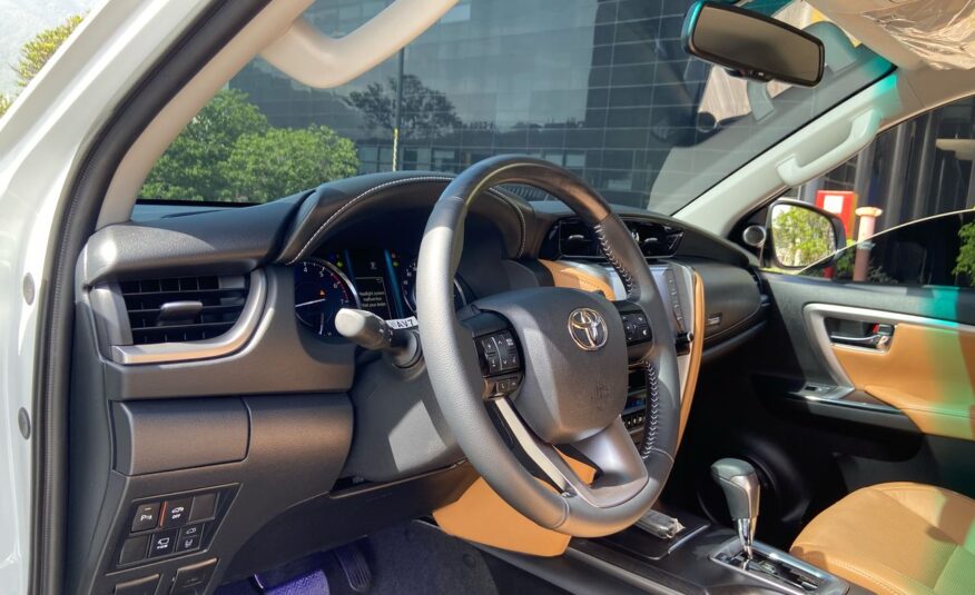 Toyota Fortuner VXR V6 – Año 2025