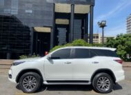 Toyota Fortuner VXR V6 – Año 2025