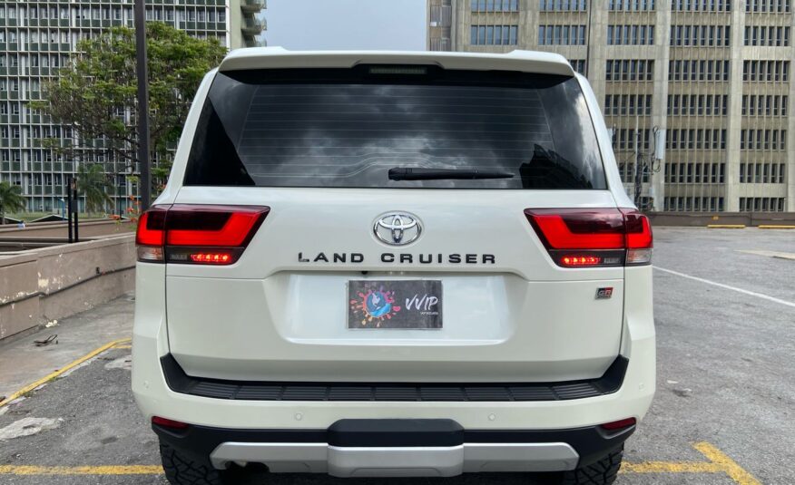 Toyota Land Cruiser GR – Año 2024