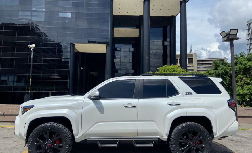 Toyota 4Runner TRD SPORT – Año 2025