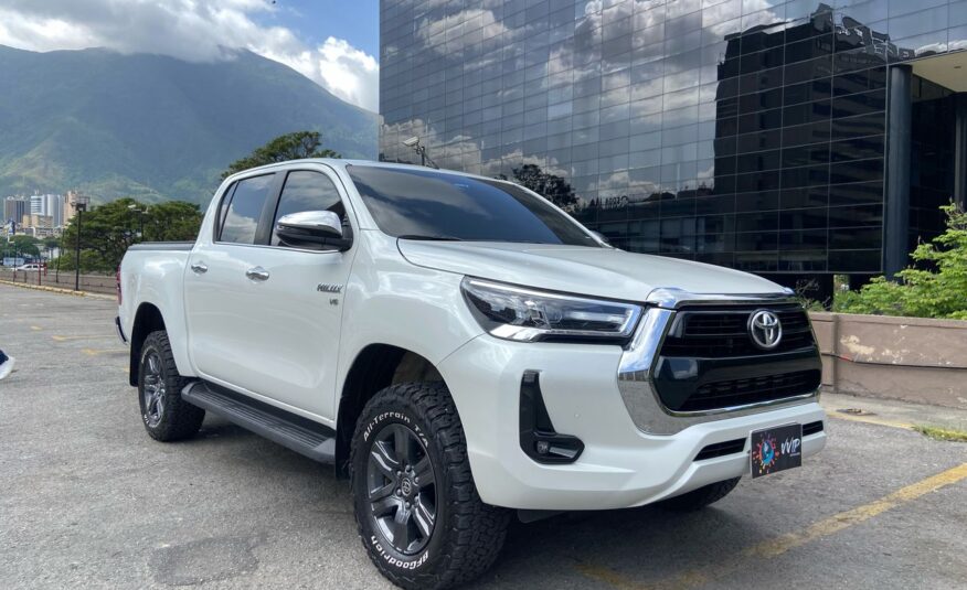 Toyota Hilux SRX – Año 2024