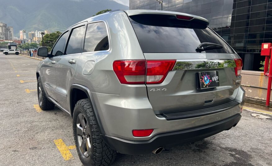 Jeep Grand Cherokee Laredo Blindada – Año 2011
