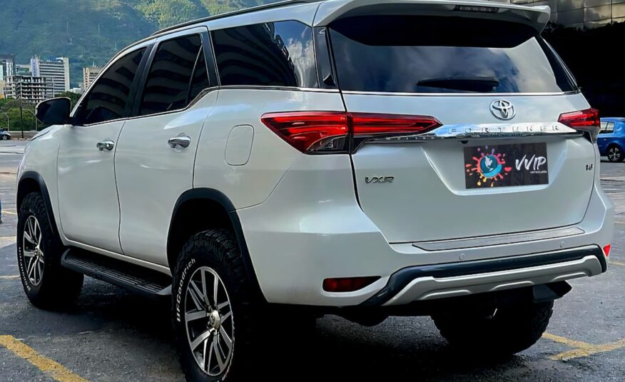 Toyota Fortuner VXR Blindada – Año 2016