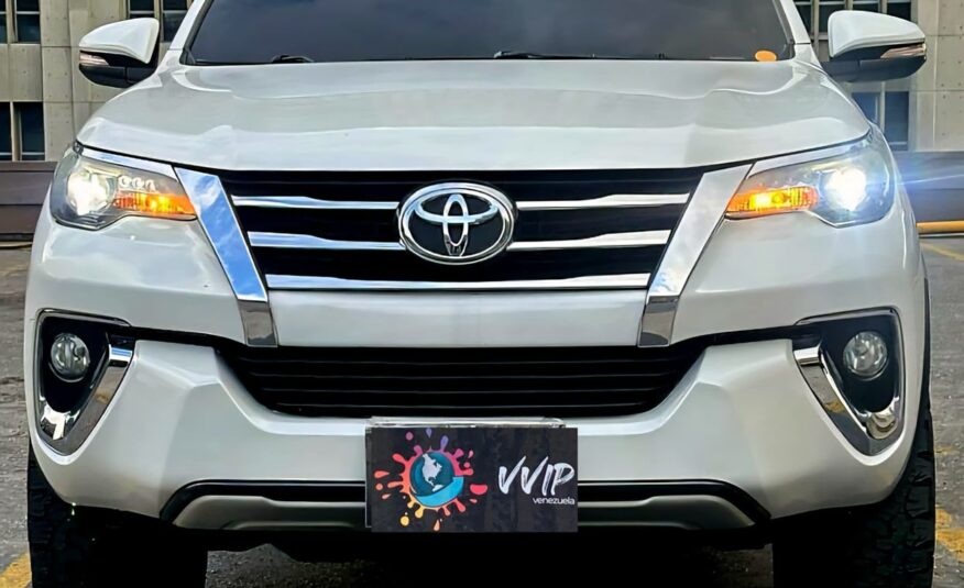 Toyota Fortuner VXR Blindada – Año 2016