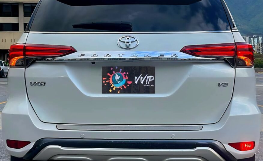Toyota Fortuner VXR Blindada – Año 2016