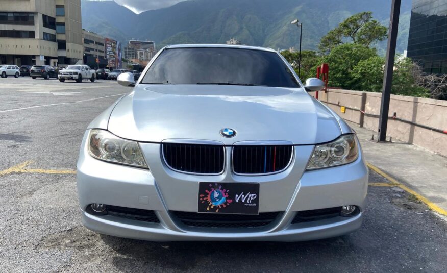 BMW 325I – Año 2008